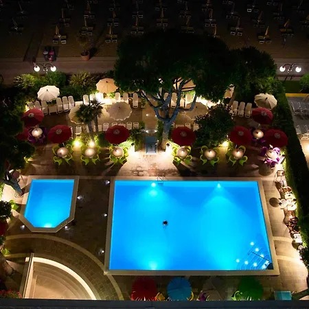 Termini & 4* Τζεσόλο Λίντο